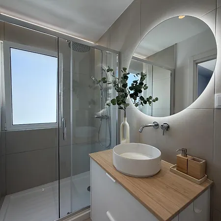 Appartamento Town 2-bedroom Classy *